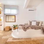 Sup House U *